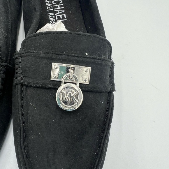MICHAEL KORS-GIRLS BLACK FAUX SUEDE LOAFERS- SX 3 - Picture 2 of 7